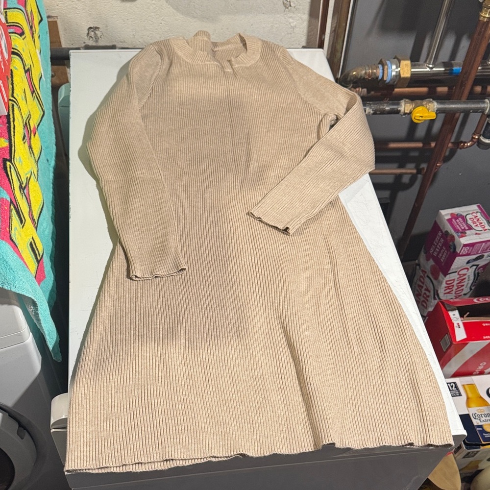 Source Unknown Tan Long Sleeve Dress